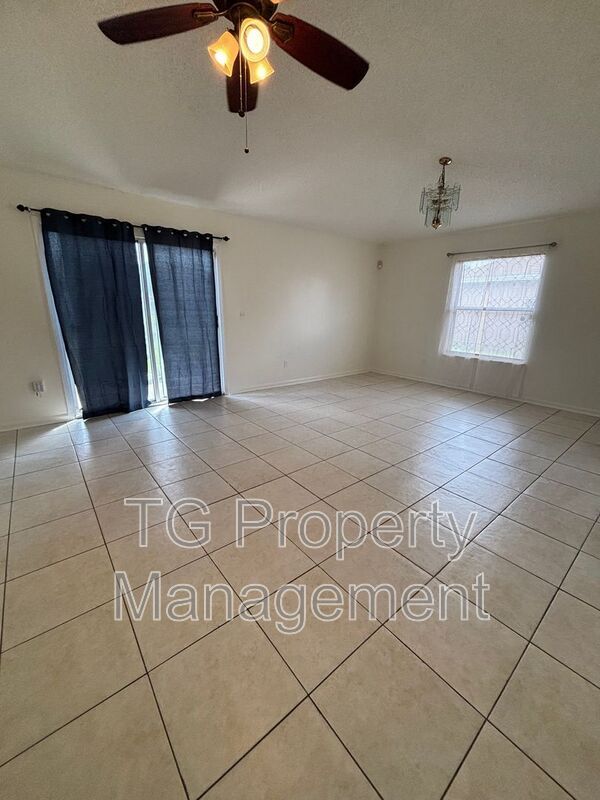 Building Photo - 5374 Lacy Jane Way