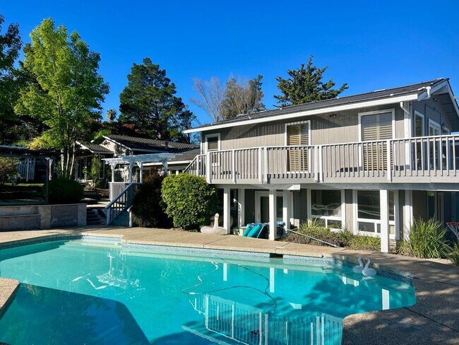 Building Photo - Almaden Valley Ranchette on 1+ Acre | Pool, Horse Property & Views