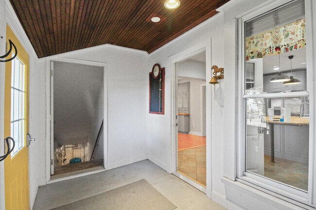 Building Photo - W5838 County Rd A