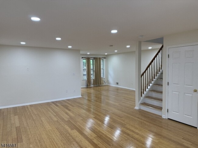 Building Photo - 1704 Bergen Ct
