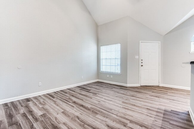 Building Photo - Peaceful Living in Champions — 2 Bed Deal ...