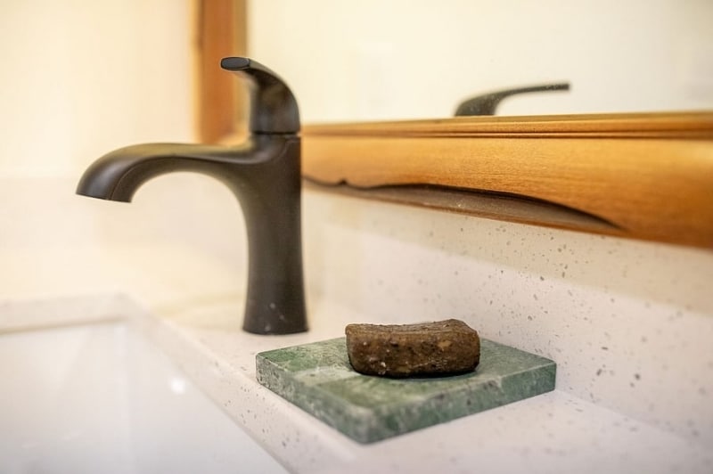 Building Photo - 7115 W 71st St