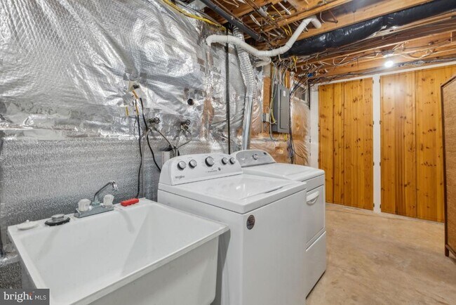 Building Photo - 5433 Braddock Ridge Dr