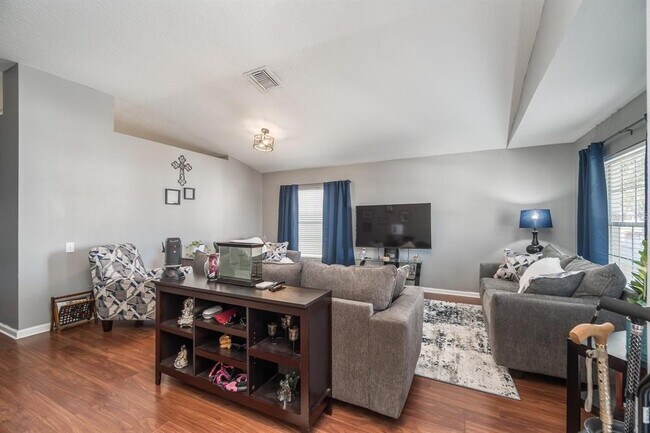 Building Photo - 11525 Misty Isle Ln