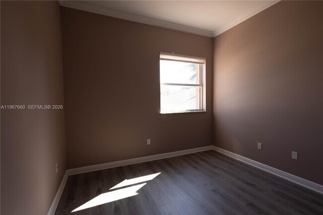 Building Photo - 5331 SW 159th Ave