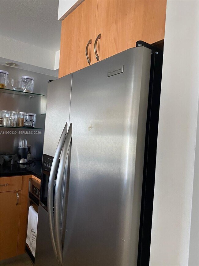 Building Photo - 13499 Biscayne Blvd