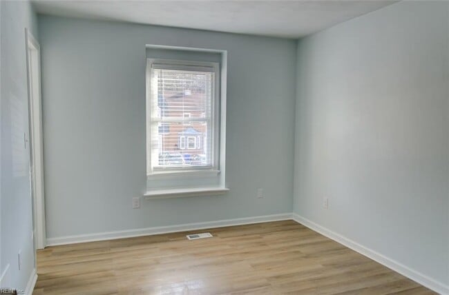 Building Photo - 5686 Rivermill Cir