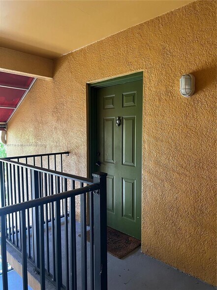 Building Photo - 2440 E Preserve Way