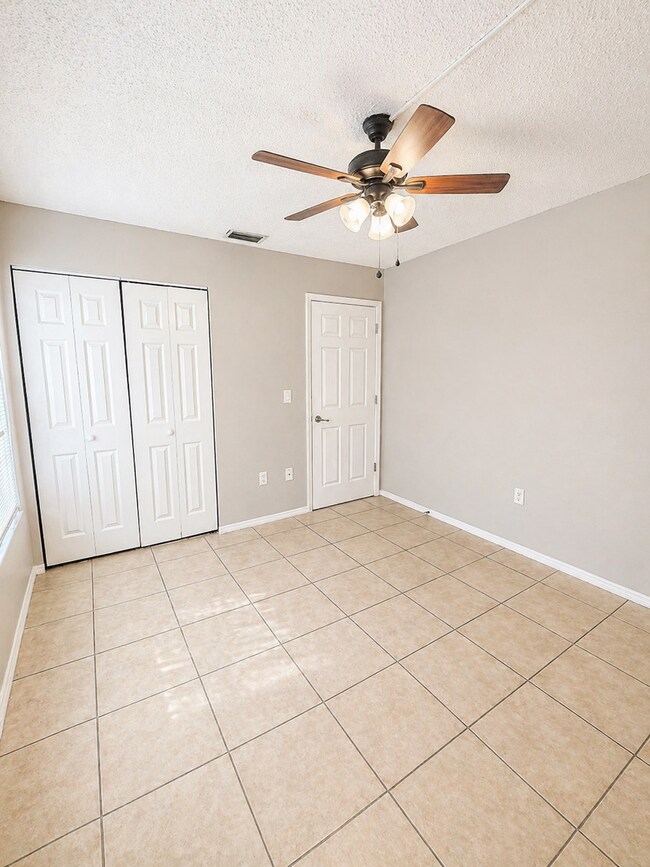 Building Photo - Last Unit Available!