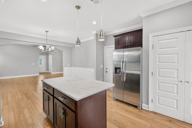 Building Photo - 2848 Cason Ln