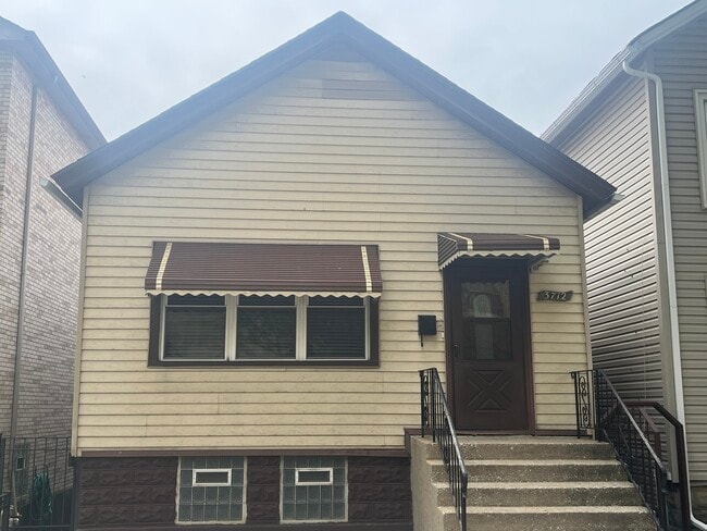 Primary Photo - 3712 S Union Ave