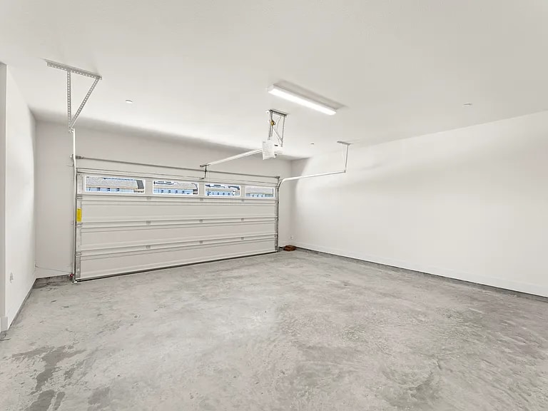 Building Photo - 729 Tower Rd