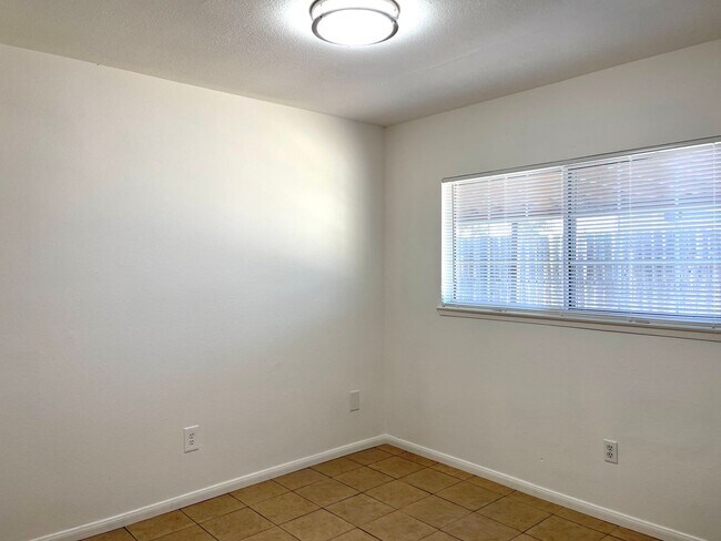 Building Photo - Spacious Four Bedroom Two Bathroom home for lease in San Bernardino, CA $3,175