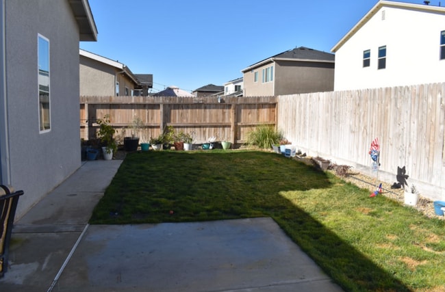 Building Photo - 2467 Valverde Dr