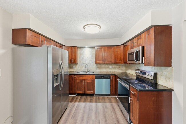 Building Photo - 5240 Carbondale Dr