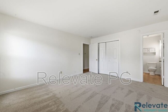 Building Photo - 2713 Chariot St