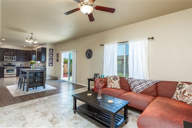 Building Photo - 7256 Red Cardinal Loop
