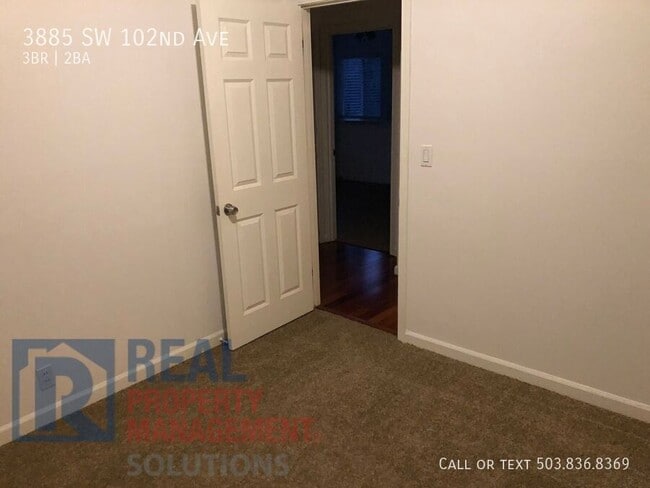 Building Photo - 3885 SW 102nd Ave