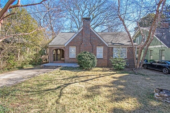 Primary Photo - 476 Hemlock Cir SE