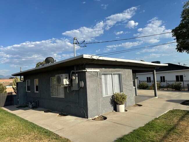 Building Photo - 2769 N Fairfax Dr