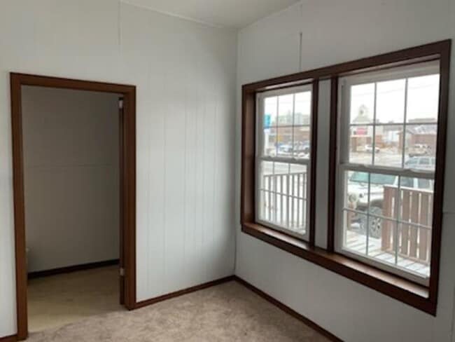 Building Photo - Adorable 4 Bed 2 Bath Home