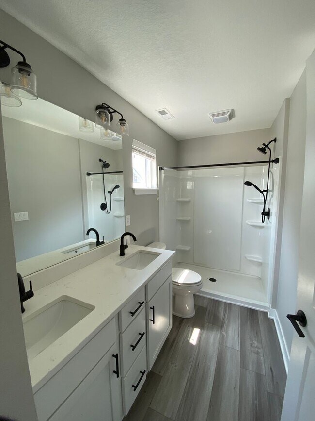Building Photo - New build single family home!