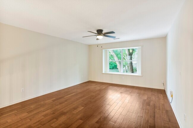 Building Photo - 76 S Piper Trace