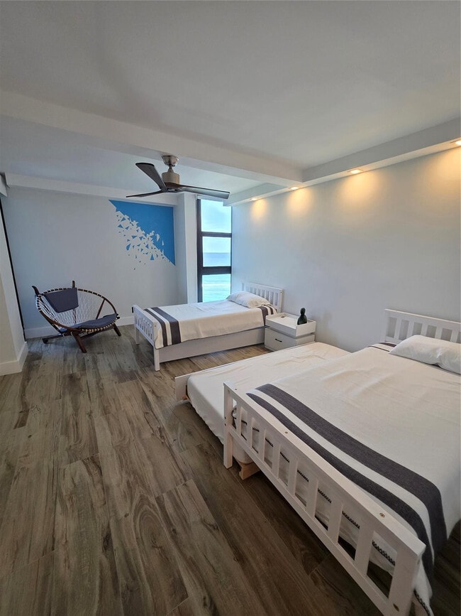 Building Photo - 5550 N Ocean Dr