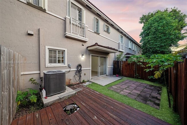 Building Photo - 14606 SW 38th St