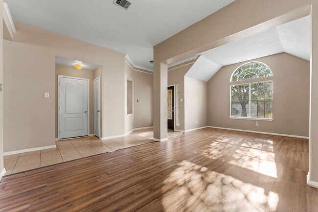 Building Photo - 30218 Deleon Fields Dr