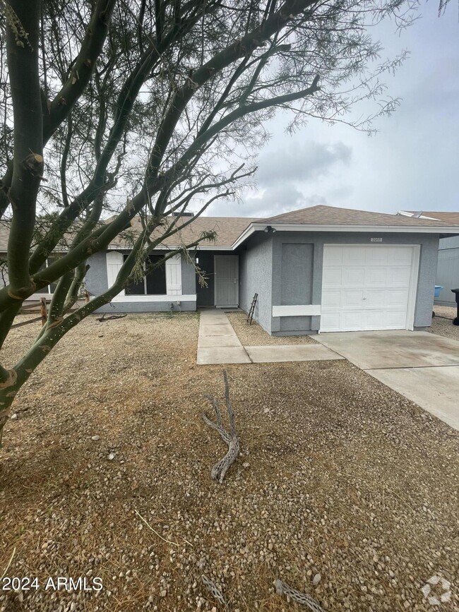 Building Photo - 20818 N 30th Dr