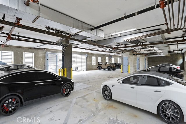 Building Photo - 1014 Larrabee St