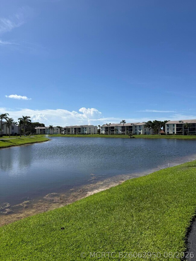 Building Photo - 1110 Green Pine Blvd