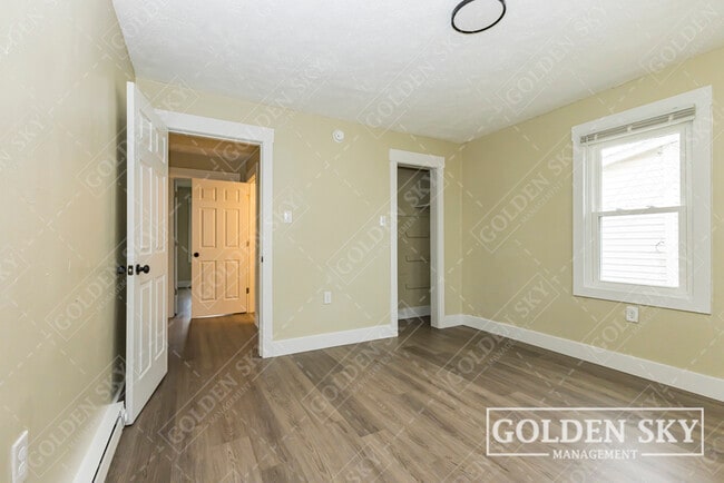 Building Photo - 1421 W 14th St