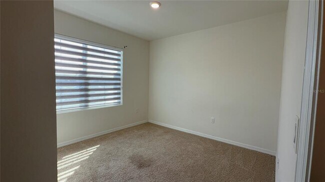 Building Photo - 611 Autumn Stream Dr