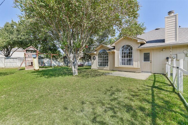 Building Photo - 15027 Winding Black Cherry Ln