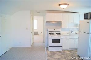 Building Photo - 11 Cortelyou St W