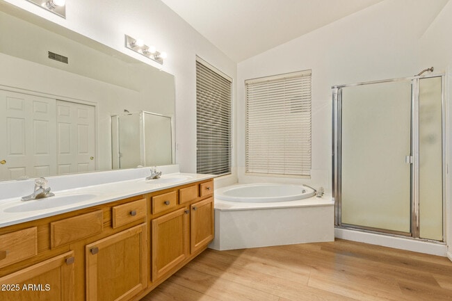 Building Photo - 3331 N Copenhagen Dr