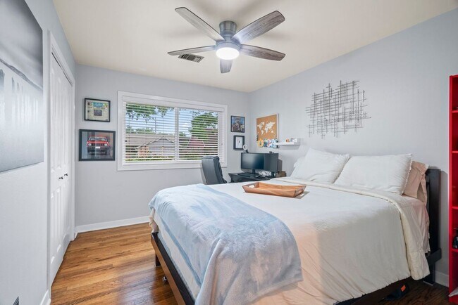 Building Photo - 2407 Willowby Dr