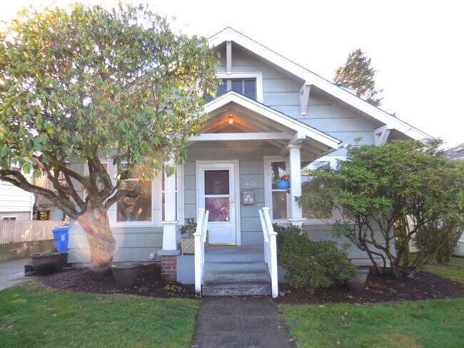 Charming North Tacoma home - 4626 N Mullen St