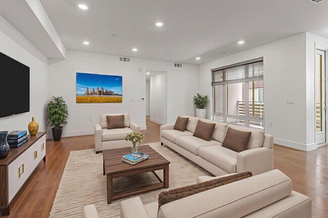 Building Photo - 380 Riesling Ave