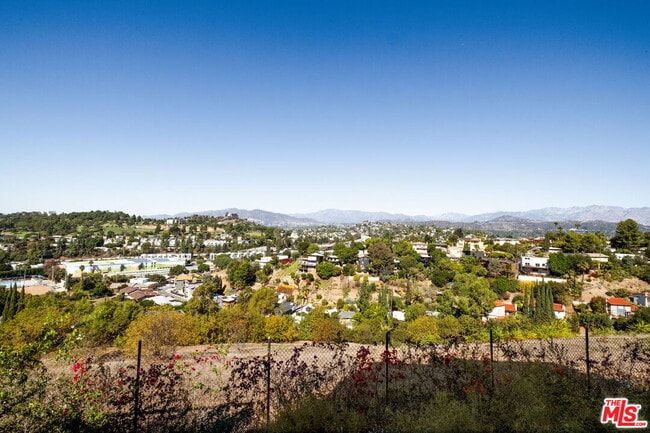 Building Photo - 3663 Kinney St