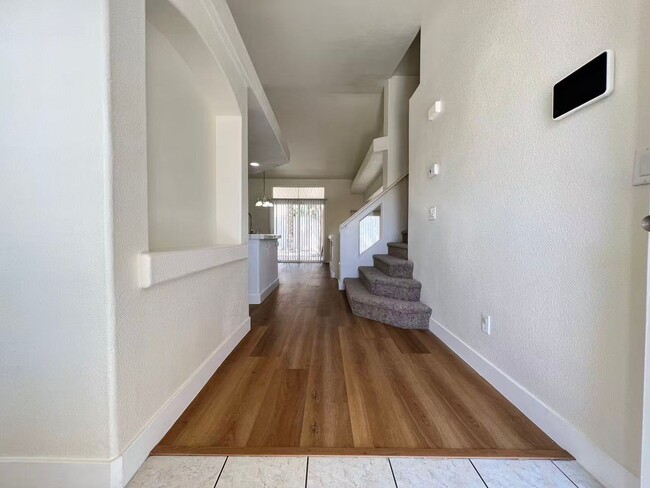 Building Photo - 8704 Autumn Valley Ave