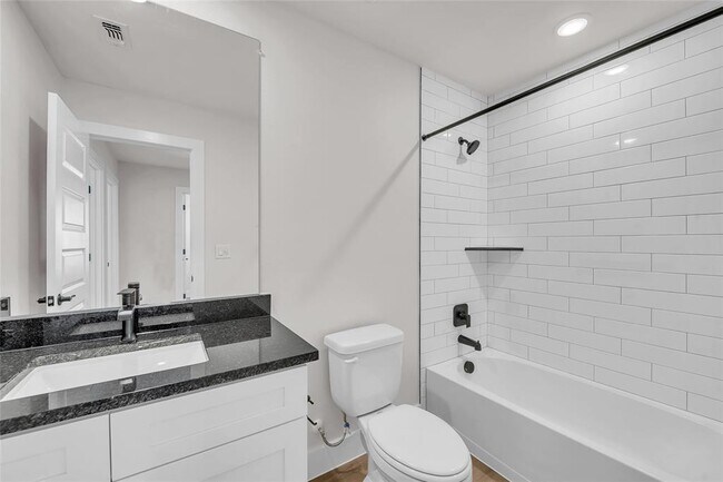 Building Photo - 7600 Strong Bow Ct