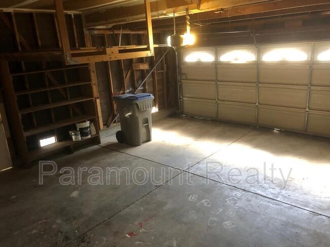 Building Photo - 3617 Lisbon Dr