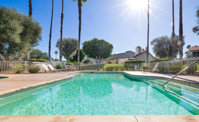 Building Photo - 156 Falls Ct