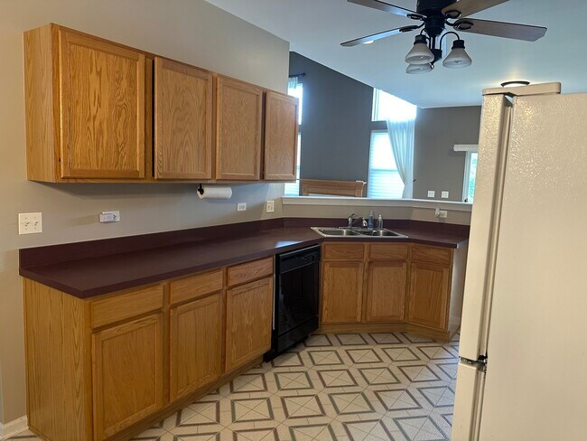 Building Photo - 764 Panorama Ct