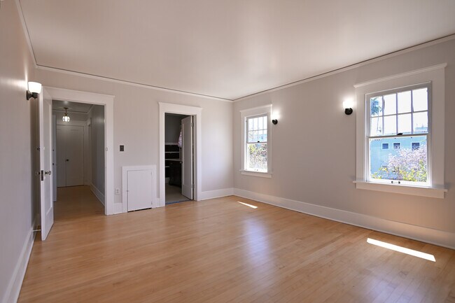 Building Photo - 1208 24th St
