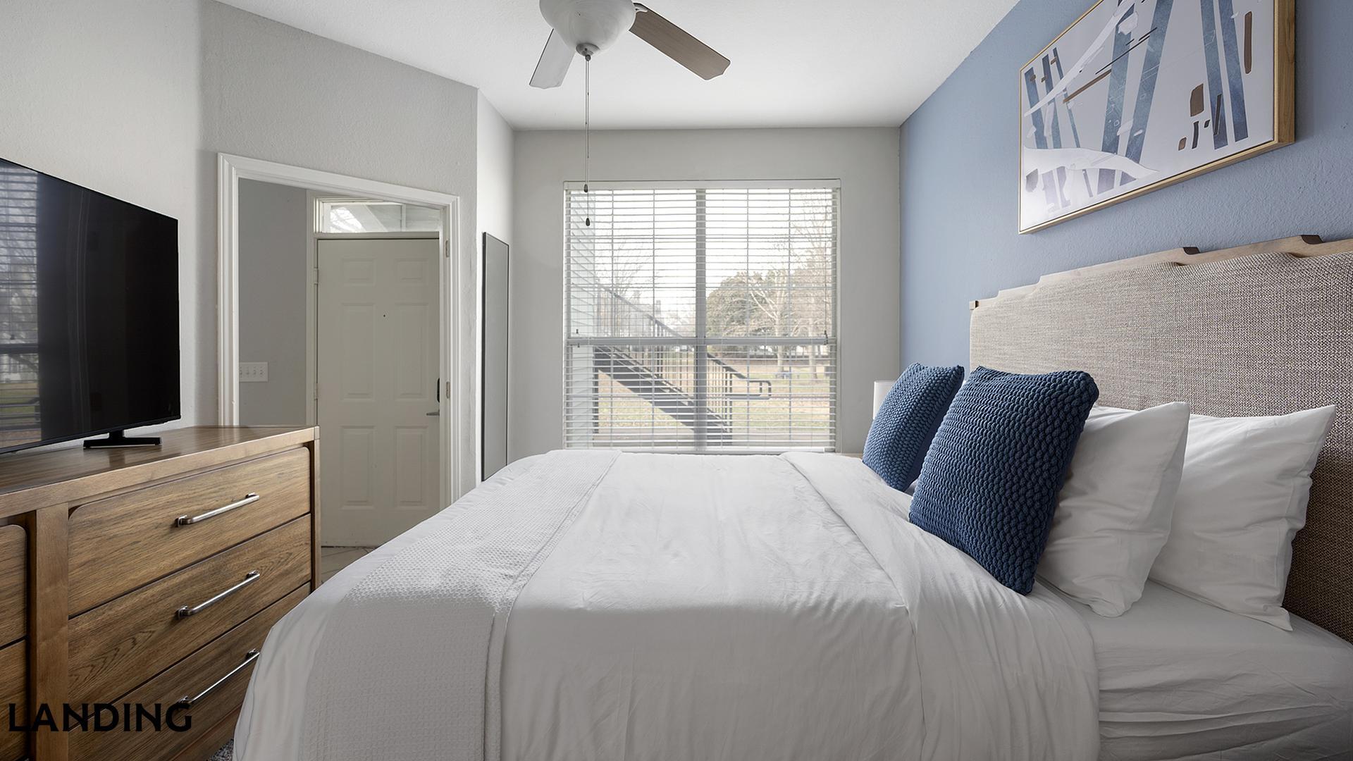 Building Photo - 261 Veterans Pkwy