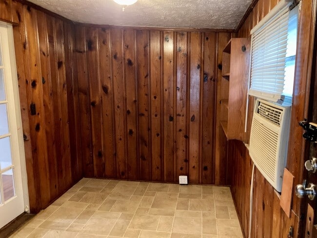 Building Photo - 427 Fairmont Ave